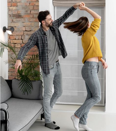 Promo Dancers 2